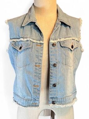 Clio Light Wash Denim Vest w Frayed Hem & Pockets